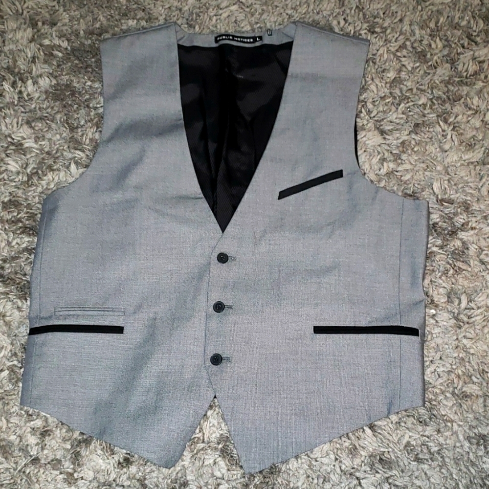 Public Notices Vest Sz Large